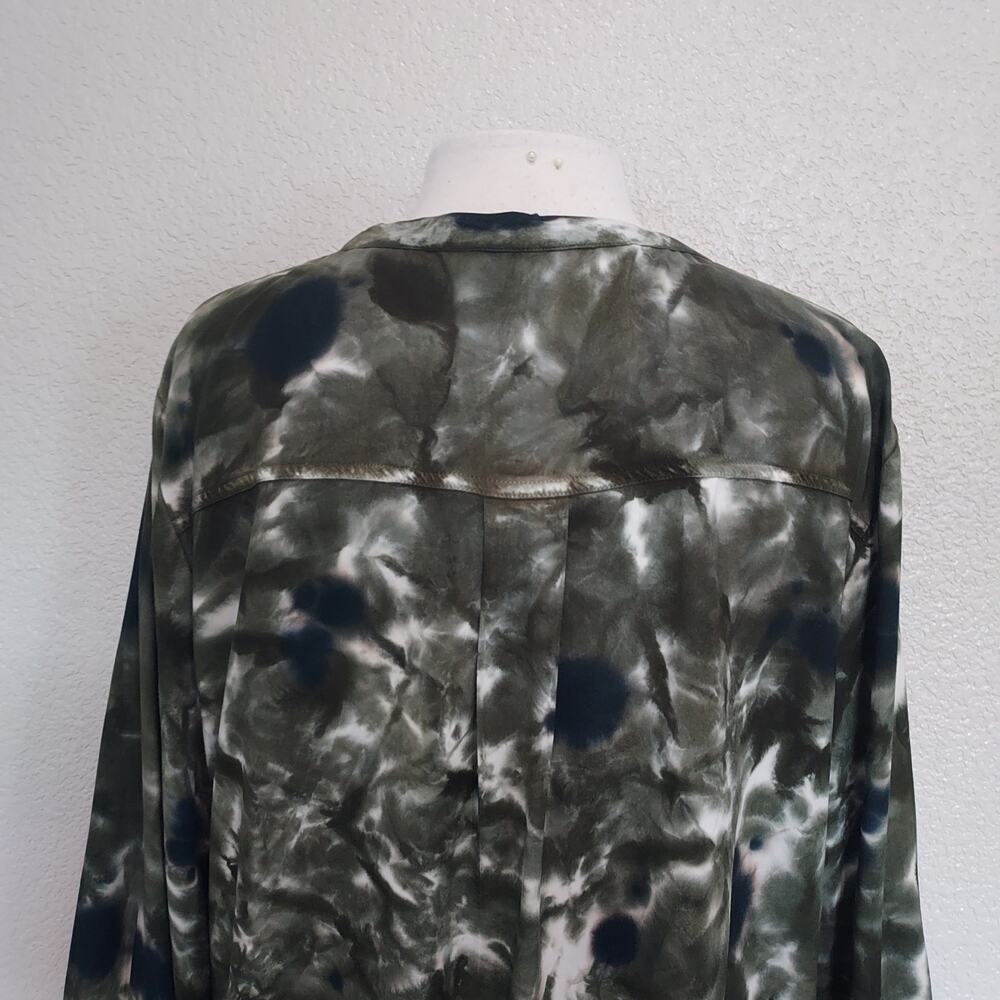 Rock & Republic Army Green Tie Dye Wrap Front Long Sleeve V-neck Blouse Size XL - Picture 10 of 11